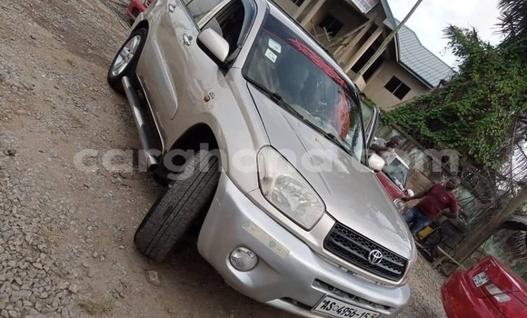 Sayi Na hannu Toyota RAV4 Sauran Mota in Accra a Greater Accra Sayi Na hannu Toyota RAV4 Sauran Mota in Accra a Greater Accra