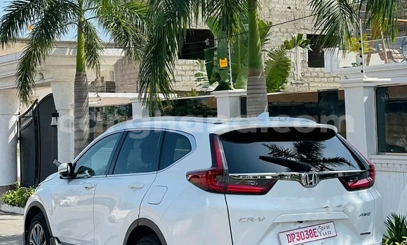 Buy Used Honda CR–V White Car in Sekondi–Takoradi Metropolitan in Western Buy Used Honda CR–V White Car in Sekondi–Takoradi Metropolitan in Western