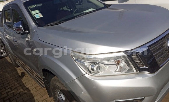 Sayi Na hannu Nissan Navara Azurfa Mota in Accra a Greater Accra Sayi Na hannu Nissan Navara Azurfa Mota in Accra a Greater Accra