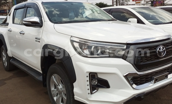 Buy Used Toyota Hilux White Car in Accra in Greater Accra