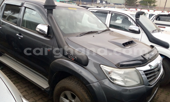 Sayi Na hannu Toyota Hilux Black Mota in Accra a Greater Accra Sayi Na hannu Toyota Hilux Black Mota in Accra a Greater Accra