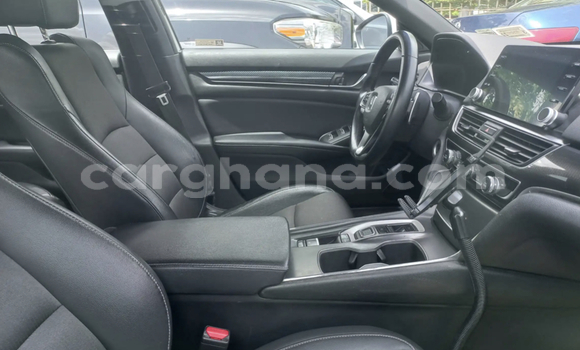 Sayi Na hannu Honda Accord White Mota in Accra a Greater Accra Sayi Na hannu Honda Accord White Mota in Accra a Greater Accra