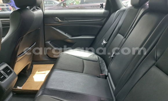 Sayi Na hannu Honda Accord White Mota in Accra a Greater Accra Sayi Na hannu Honda Accord White Mota in Accra a Greater Accra