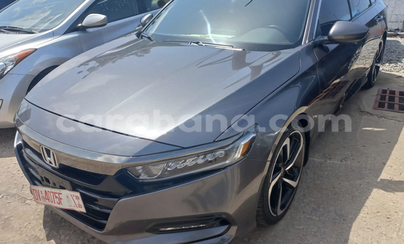 Ra Àlòkù Honda Accord Silver Ọkọ̀ in Accra ni Greater Accra