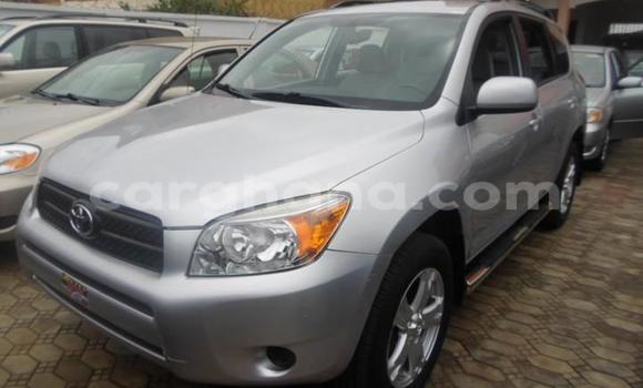 Sayi Na hannu Toyota RAV4 Azurfa Mota in Tema a Greater Accra