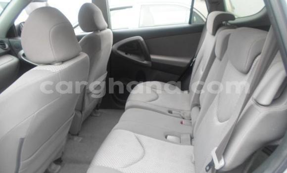 Sayi Na hannu Toyota RAV4 Azurfa Mota in Tema a Greater Accra Sayi Na hannu Toyota RAV4 Azurfa Mota in Tema a Greater Accra