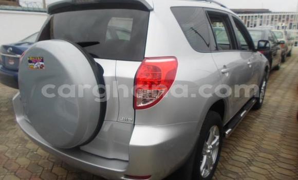 Sayi Na hannu Toyota RAV4 Azurfa Mota in Tema a Greater Accra Sayi Na hannu Toyota RAV4 Azurfa Mota in Tema a Greater Accra