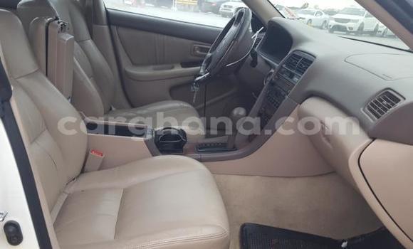 Sayi Na hannu Lexus ES Azurfa Mota in Tema a Greater Accra Sayi Na hannu Lexus ES Azurfa Mota in Tema a Greater Accra