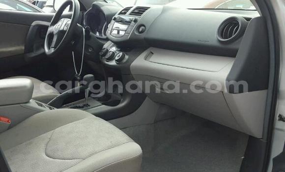 Sayi Na hannu Toyota RAV4 Azurfa Mota in Accra a Greater Accra Sayi Na hannu Toyota RAV4 Azurfa Mota in Accra a Greater Accra