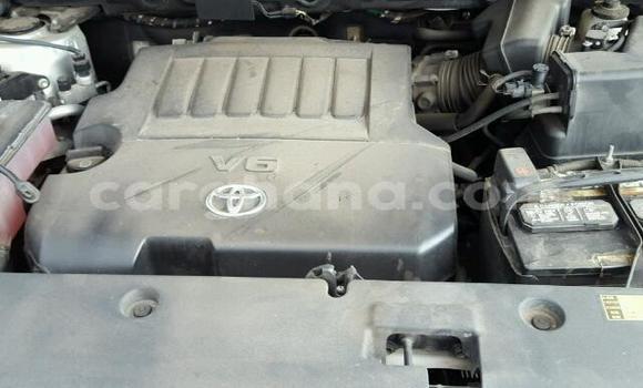 Sayi Na hannu Toyota RAV4 Azurfa Mota in Accra a Greater Accra Sayi Na hannu Toyota RAV4 Azurfa Mota in Accra a Greater Accra