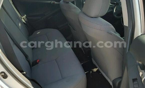 Ra Àlòkù Toyota Matrix Silver Ọkọ̀ in Accra ni Greater Accra Ra Àlòkù Toyota Matrix Silver Ọkọ̀ in Accra ni Greater Accra
