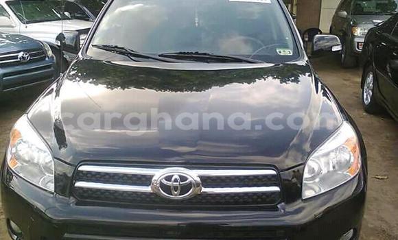 Ra Àlòkù Toyota RAV4 Black Ọkọ̀ in Accra ni Greater Accra