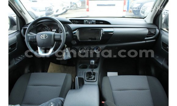 Ra Imported Toyota Hilux funfun Ọkọ̀ in Import - Dubai ni Ashanti Ra Imported Toyota Hilux funfun Ọkọ̀ in Import - Dubai ni Ashanti