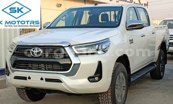 Buy Import Toyota Hilux White Car in Import - Dubai in Ashanti Buy Import Toyota Hilux White Car in Import - Dubai in Ashanti
