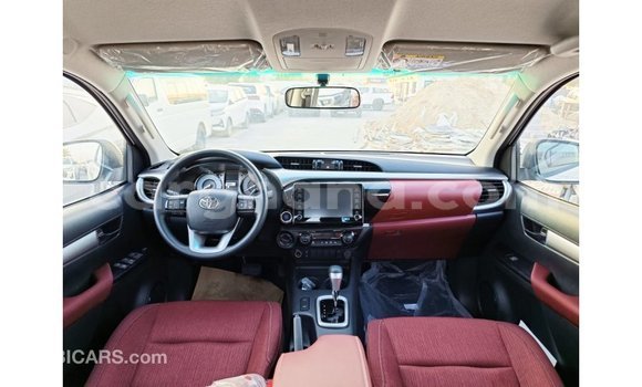 Ra Imported Toyota Hilux funfun Ọkọ̀ in Import - Dubai ni Ashanti Ra Imported Toyota Hilux funfun Ọkọ̀ in Import - Dubai ni Ashanti