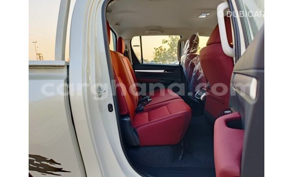 Ra Imported Toyota Hilux funfun Ọkọ̀ in Import - Dubai ni Ashanti Ra Imported Toyota Hilux funfun Ọkọ̀ in Import - Dubai ni Ashanti