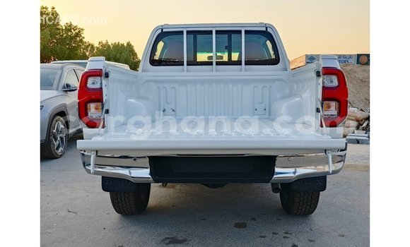 Ra Imported Toyota Hilux funfun Ọkọ̀ in Import - Dubai ni Ashanti Ra Imported Toyota Hilux funfun Ọkọ̀ in Import - Dubai ni Ashanti