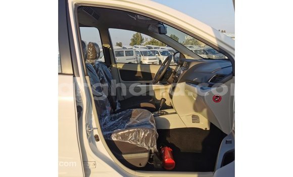 Ra Imported Toyota Avanza funfun Ọkọ̀ in Import - Dubai ni Ashanti Ra Imported Toyota Avanza funfun Ọkọ̀ in Import - Dubai ni Ashanti