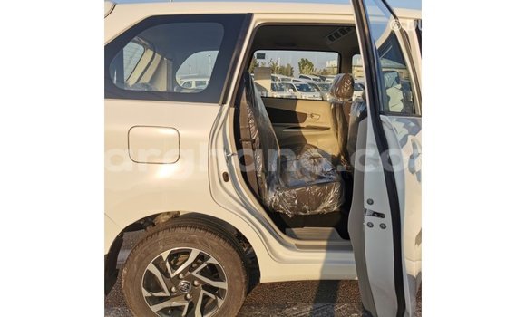 Ra Imported Toyota Avanza funfun Ọkọ̀ in Import - Dubai ni Ashanti Ra Imported Toyota Avanza funfun Ọkọ̀ in Import - Dubai ni Ashanti