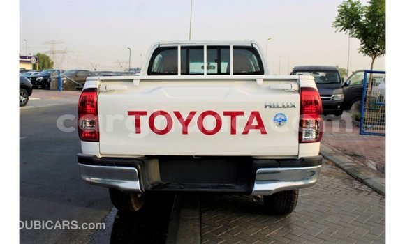 Buy Import Toyota Hilux White Car in Import - Dubai in Ashanti Buy Import Toyota Hilux White Car in Import - Dubai in Ashanti