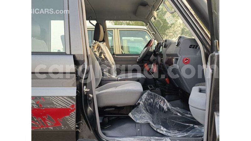 Big with watermark toyota land cruiser ashanti import dubai 50966