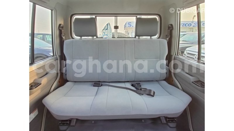 Big with watermark toyota land cruiser ashanti import dubai 50966