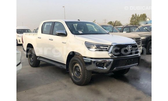 Buy Import Toyota Hilux White Car in Import - Dubai in Ashanti Buy Import Toyota Hilux White Car in Import - Dubai in Ashanti