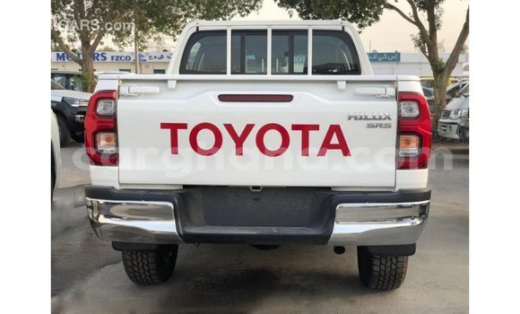 Buy Import Toyota Hilux White Car in Import - Dubai in Ashanti Buy Import Toyota Hilux White Car in Import - Dubai in Ashanti
