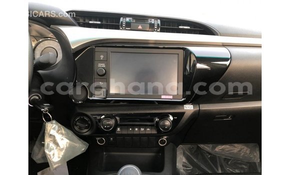 Buy Import Toyota Hilux White Car in Import - Dubai in Ashanti Buy Import Toyota Hilux White Car in Import - Dubai in Ashanti