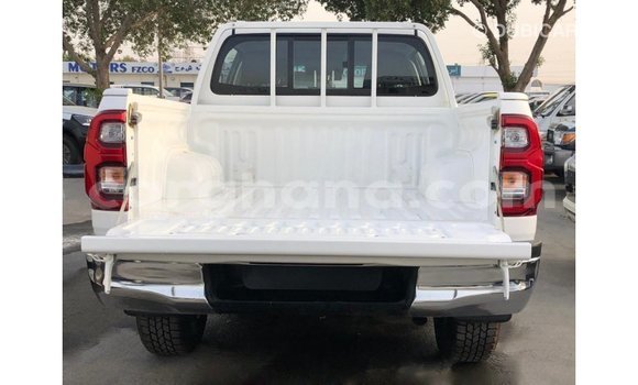Buy Import Toyota Hilux White Car in Import - Dubai in Ashanti Buy Import Toyota Hilux White Car in Import - Dubai in Ashanti