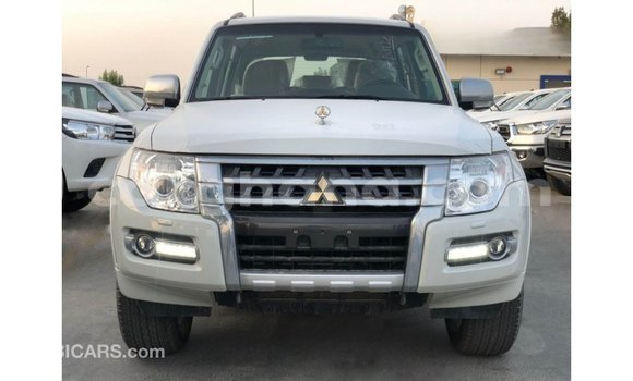 Ra Imported Mitsubishi Pajero funfun Ọkọ̀ in Import - Dubai ni Ashanti Ra Imported Mitsubishi Pajero funfun Ọkọ̀ in Import - Dubai ni Ashanti