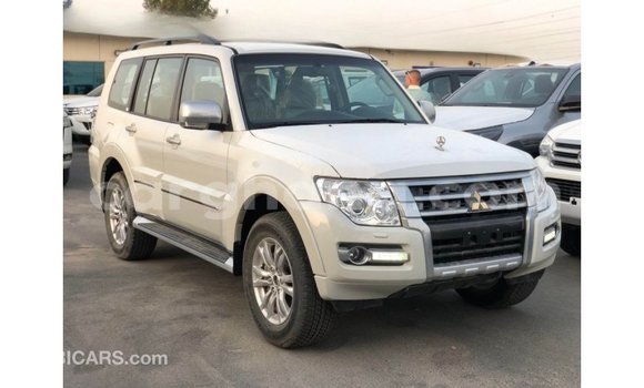 Ra Imported Mitsubishi Pajero funfun Ọkọ̀ in Import - Dubai ni Ashanti Ra Imported Mitsubishi Pajero funfun Ọkọ̀ in Import - Dubai ni Ashanti