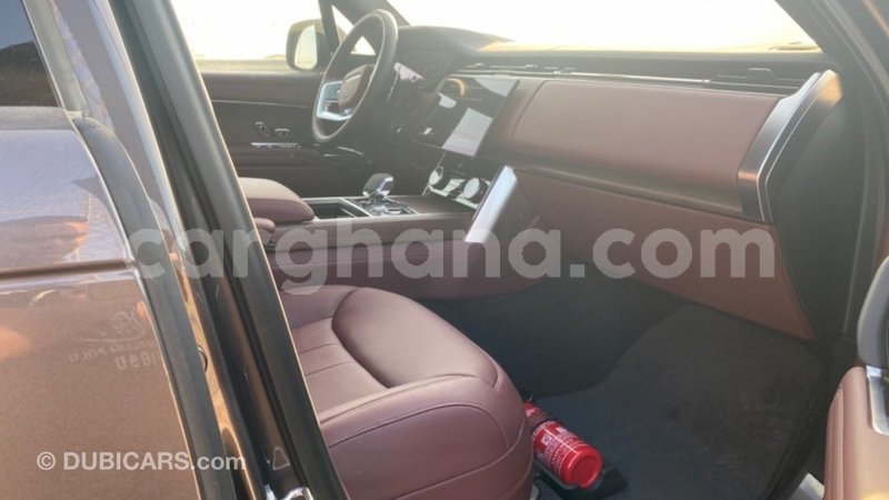 Big with watermark land rover range rover ashanti import dubai 50972