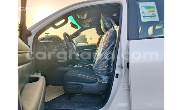 Buy Import Toyota Hilux White Car in Import - Dubai in Ashanti Buy Import Toyota Hilux White Car in Import - Dubai in Ashanti