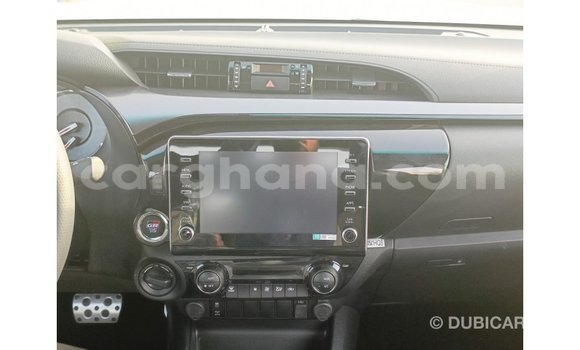 Buy Import Toyota Hilux White Car in Import - Dubai in Ashanti Buy Import Toyota Hilux White Car in Import - Dubai in Ashanti