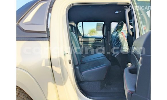 Buy Import Toyota Hilux White Car in Import - Dubai in Ashanti Buy Import Toyota Hilux White Car in Import - Dubai in Ashanti