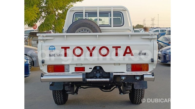 Big with watermark toyota land cruiser ashanti import dubai 50975