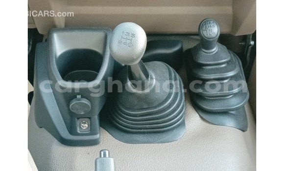 Buy Import Toyota Land Cruiser White Car in Import - Dubai in Ashanti Buy Import Toyota Land Cruiser White Car in Import - Dubai in Ashanti