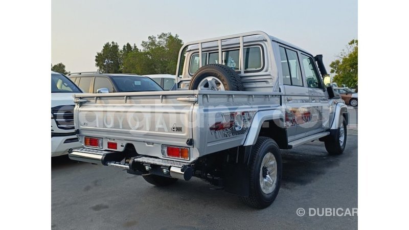 Big with watermark toyota land cruiser ashanti import dubai 50979