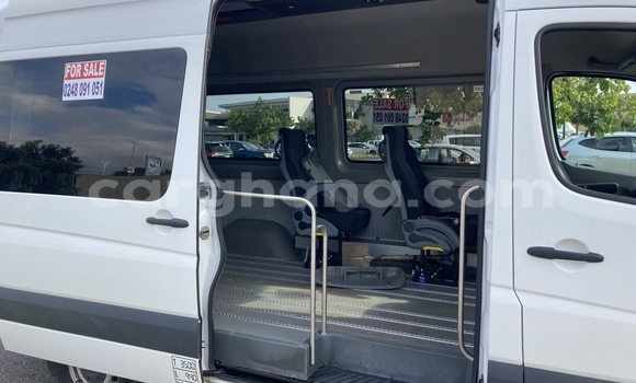 Sayi Imported Mercedes‒Benz Sprinter White Babbar mota in Weija a Greater Accra Sayi Imported Mercedes‒Benz Sprinter White Babbar mota in Weija a Greater Accra