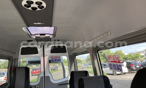 Sayi Imported Mercedes‒Benz Sprinter White Babbar mota in Weija a Greater Accra Sayi Imported Mercedes‒Benz Sprinter White Babbar mota in Weija a Greater Accra