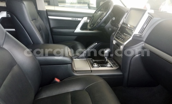 Ra Àlòkù Toyota Land Cruiser Black Ọkọ̀ in Accra ni Greater Accra Ra Àlòkù Toyota Land Cruiser Black Ọkọ̀ in Accra ni Greater Accra