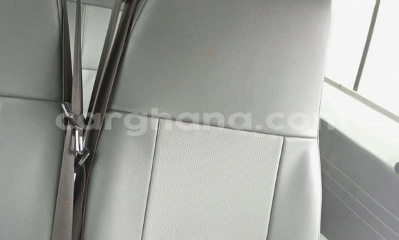 Sayi Na hannu Toyota Land Cruiser White Mota in Accra a Greater Accra Sayi Na hannu Toyota Land Cruiser White Mota in Accra a Greater Accra