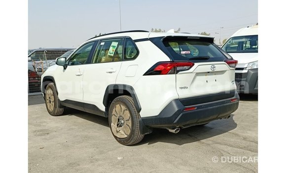 Buy Import Toyota 4Runner White Car in Import - Dubai in Ashanti Buy Import Toyota 4Runner White Car in Import - Dubai in Ashanti