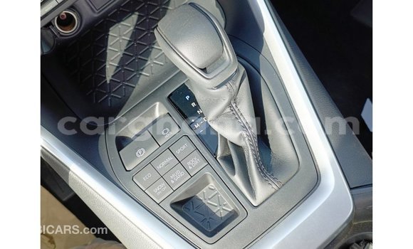 Buy Import Toyota 4Runner White Car in Import - Dubai in Ashanti Buy Import Toyota 4Runner White Car in Import - Dubai in Ashanti