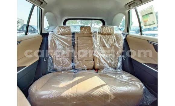 Buy Import Toyota 4Runner White Car in Import - Dubai in Ashanti Buy Import Toyota 4Runner White Car in Import - Dubai in Ashanti
