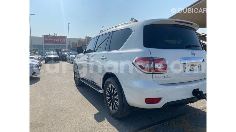 Big with watermark nissan patrol ashanti import dubai 51022