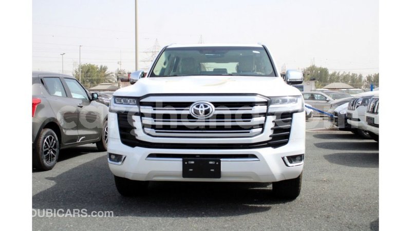 Big with watermark toyota land cruiser ashanti import dubai 51029