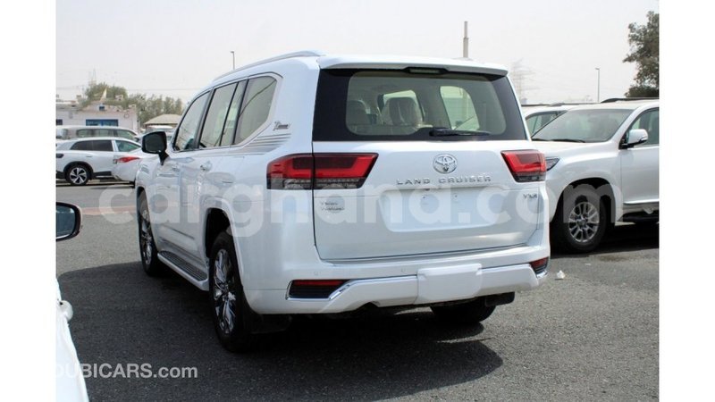 Big with watermark toyota land cruiser ashanti import dubai 51029