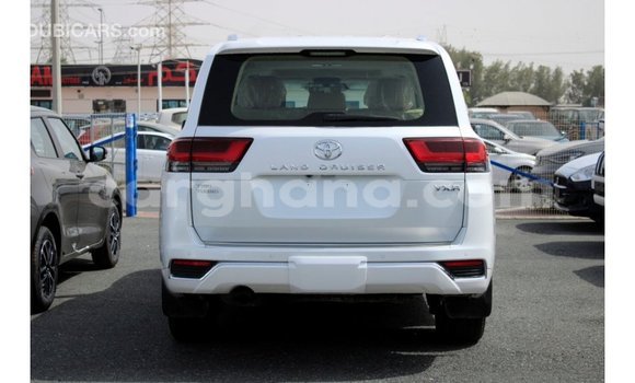 Ra Imported Toyota Land Cruiser funfun Ọkọ̀ in Import - Dubai ni Ashanti Ra Imported Toyota Land Cruiser funfun Ọkọ̀ in Import - Dubai ni Ashanti